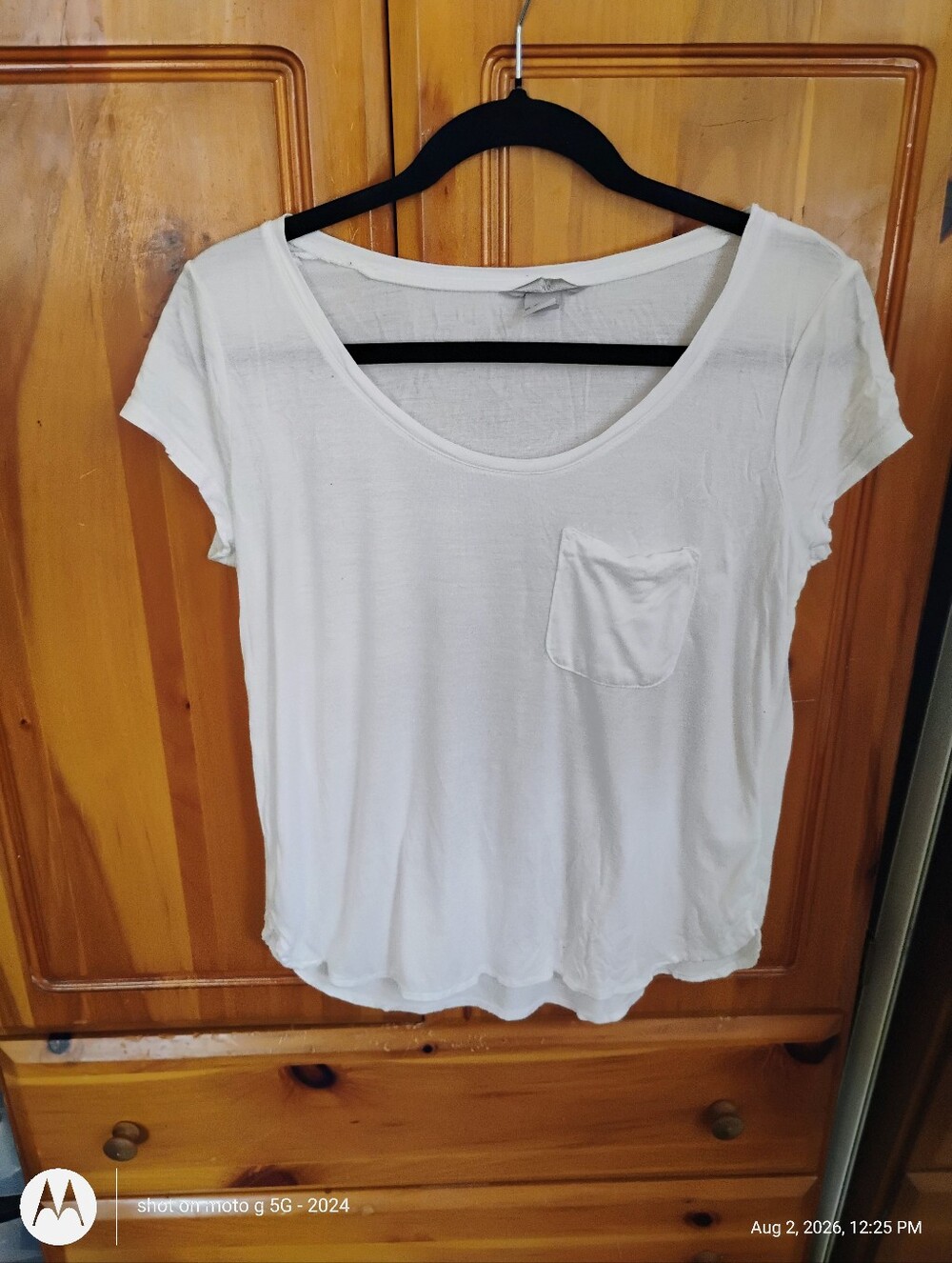 H&M White Short-Sleeve Scoop Neck Pocket Tee